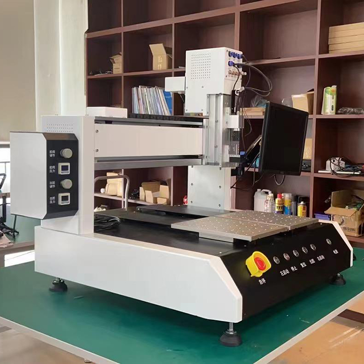 视觉跟随点胶机设备源头厂家