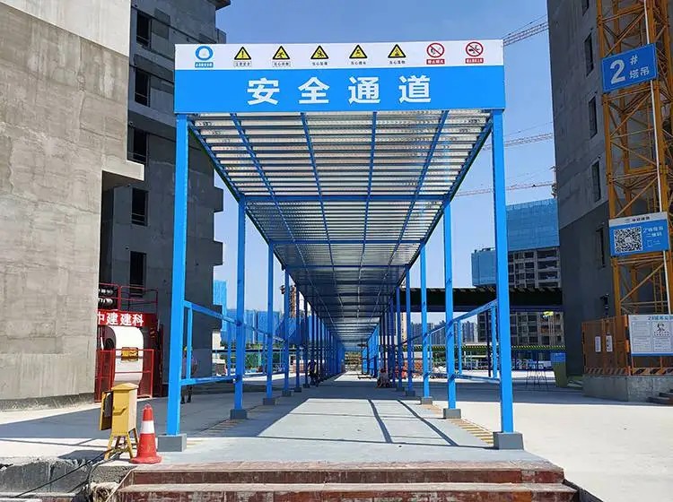 供应冲孔电梯门电梯门1.4X2.4冲孔基坑防护网支持定制