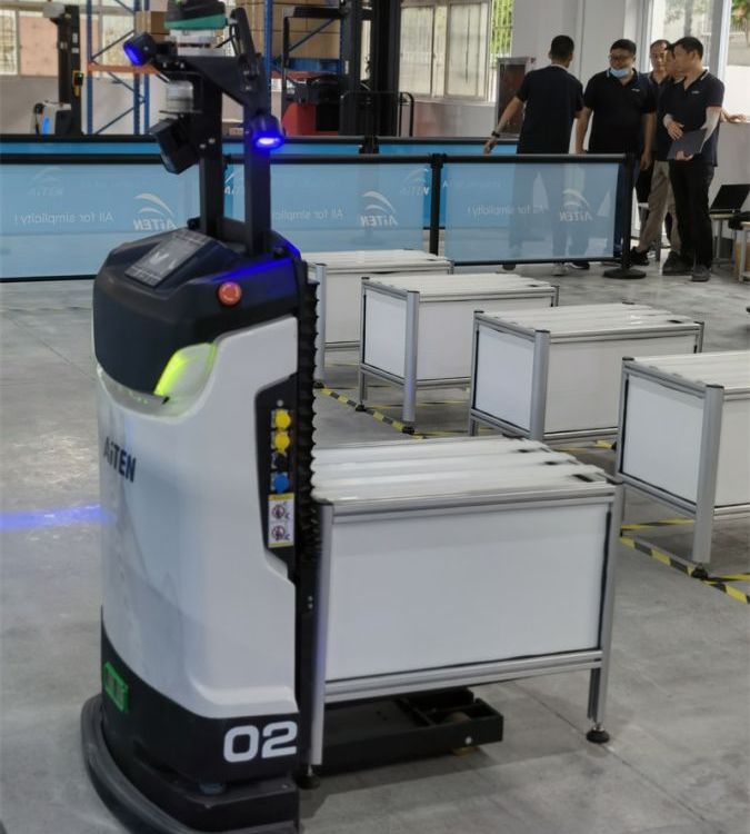 AGV 工厂物流仓库搬运物料货运智能机器人