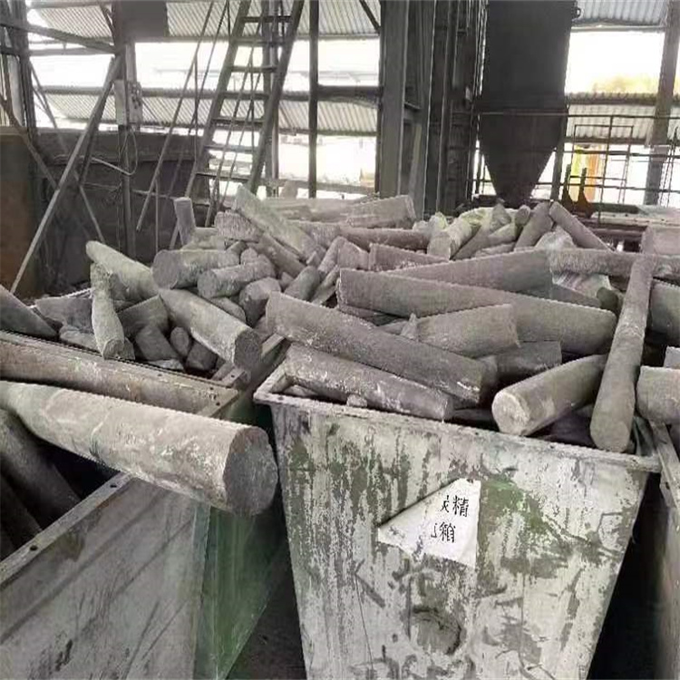 回收废旧石墨 石墨电极 石墨制品废电极 石墨收购