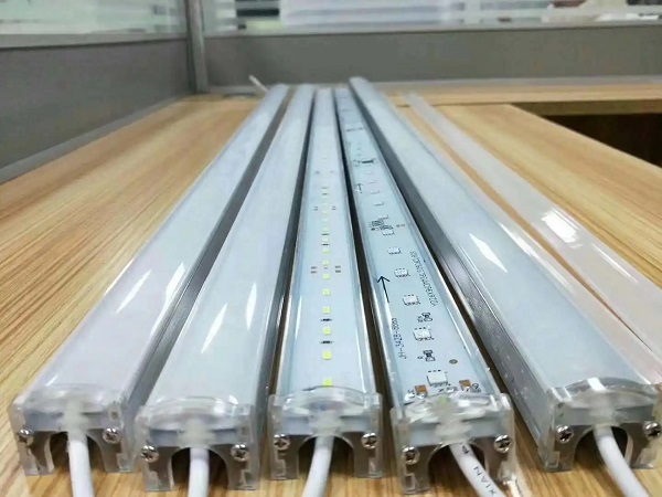 LED护栏管 数码管跑马灯外墙轮廓灯 护栏管 伍亿照明