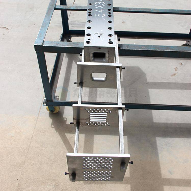 拉挤模具、玻璃钢管道模具