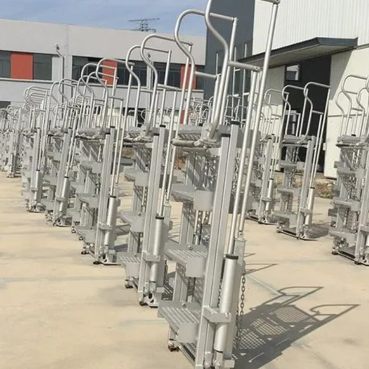 鹤管装卸三步活动梯 移动登高梯 化工装卸平台 按需定制 坚固耐用