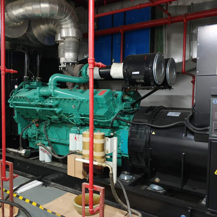 医院1000KW发电机组保养