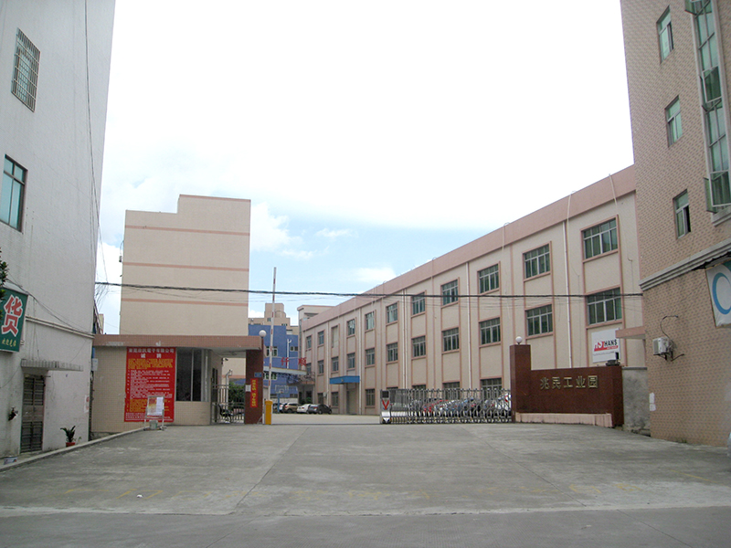 园区大门 (1)
