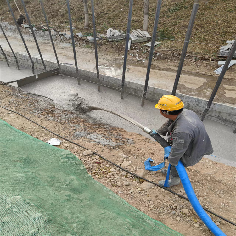 气泡混合轻质土施工 高强度抗老化 用于桥台背回填 富阳公司