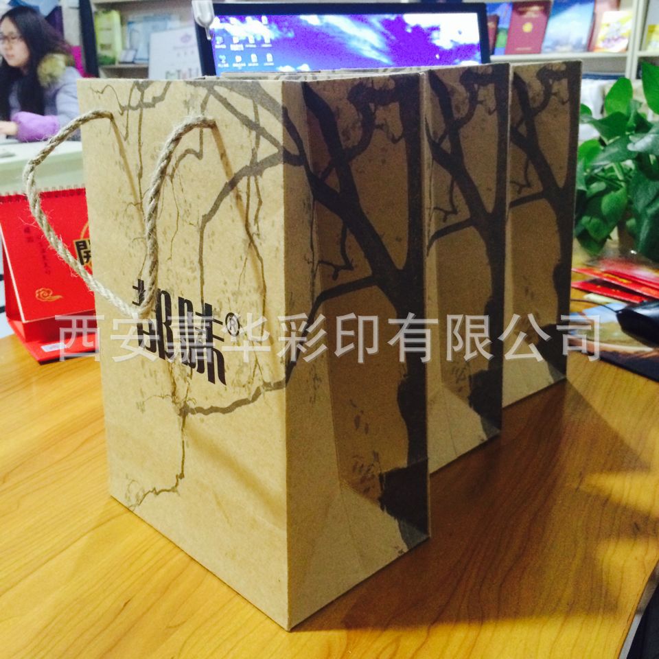 大观园彩印 手提袋定制高档牛皮纸袋礼品袋白卡袋子性能稳定
