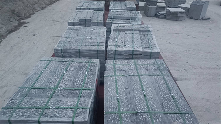 菠萝面 老石板厂家 不易开裂变形 花园庭院地铺石