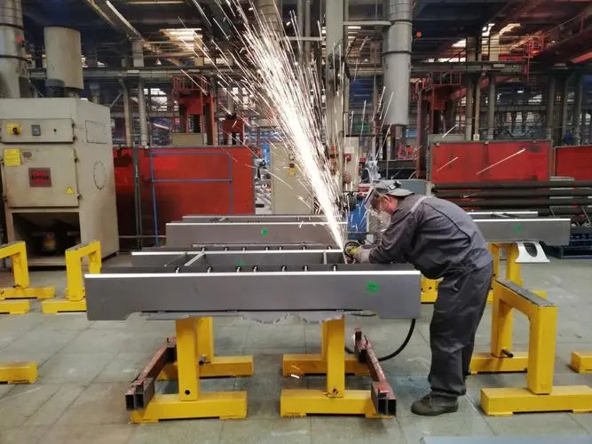 成都宝源 钢平台梯子移动取货梯焊接加工