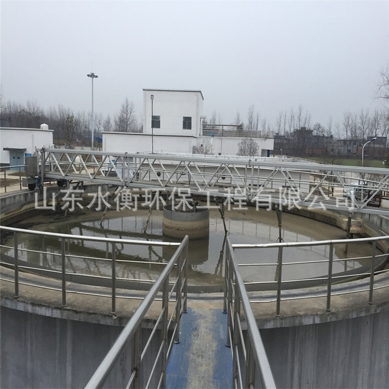 污水处理厂不锈钢刮泥机 幅流式中心传动刮泥机设备厂家