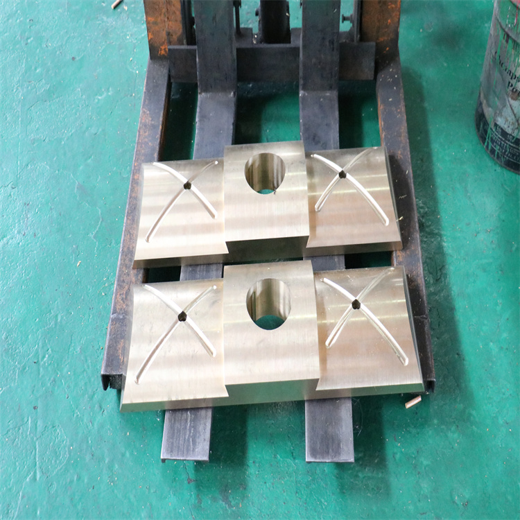 铜基弧形滑块加热炉耐热钢垫块