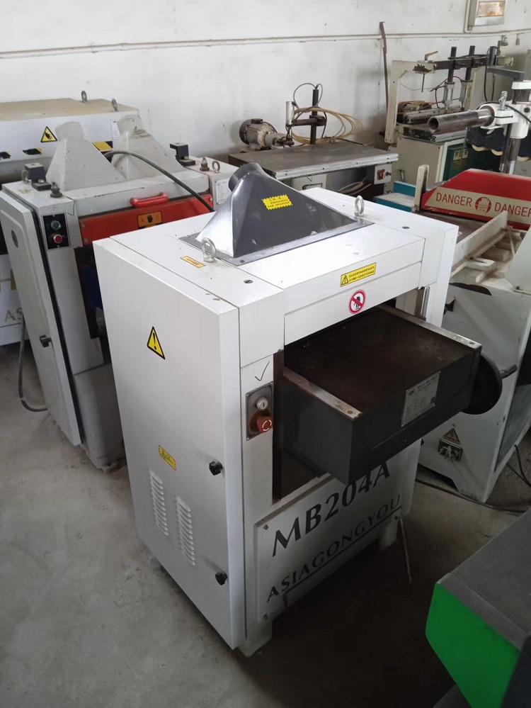 购销二手刨木机 木工刨床单面双面四面多品种回收转让 金梧桐机械