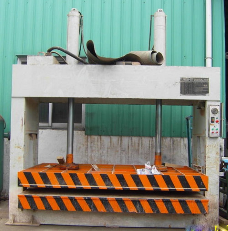 购销二手木工冷压机 二手木工机械各品种回收转让 金梧桐机械