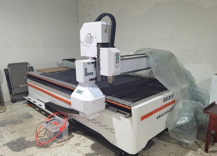 收售二手木工雕刻机 开料机侧孔机规格齐全回收转让 金梧桐机械