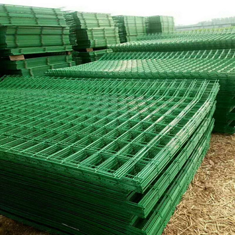 新疆围栏网公路护栏网双边丝护栏网小区围栏网