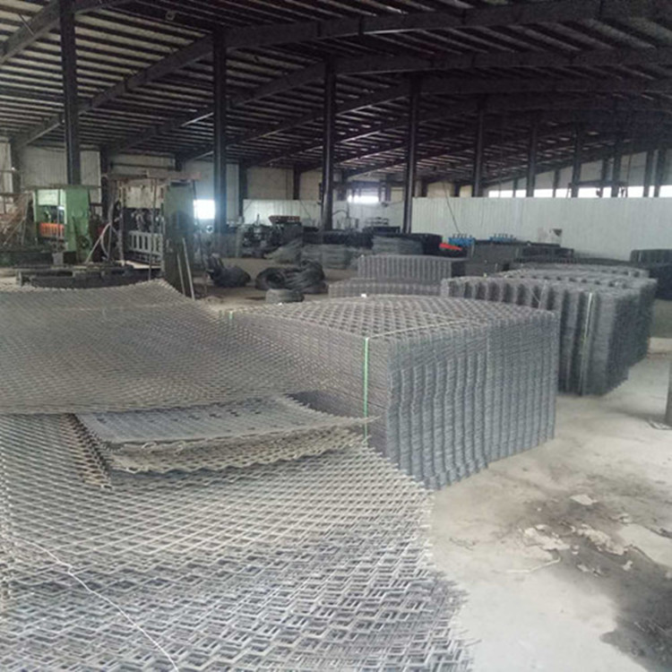 乌鲁木齐钢板网乌鲁木齐菱形网生产厂家