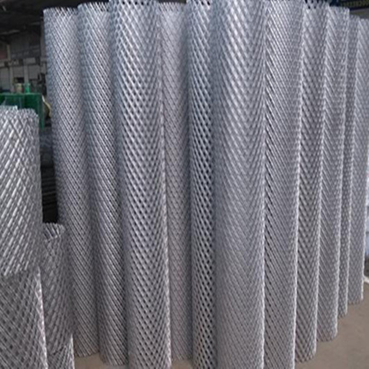 钢板网乌鲁木齐菱形网生产厂家可加工定做随时报价