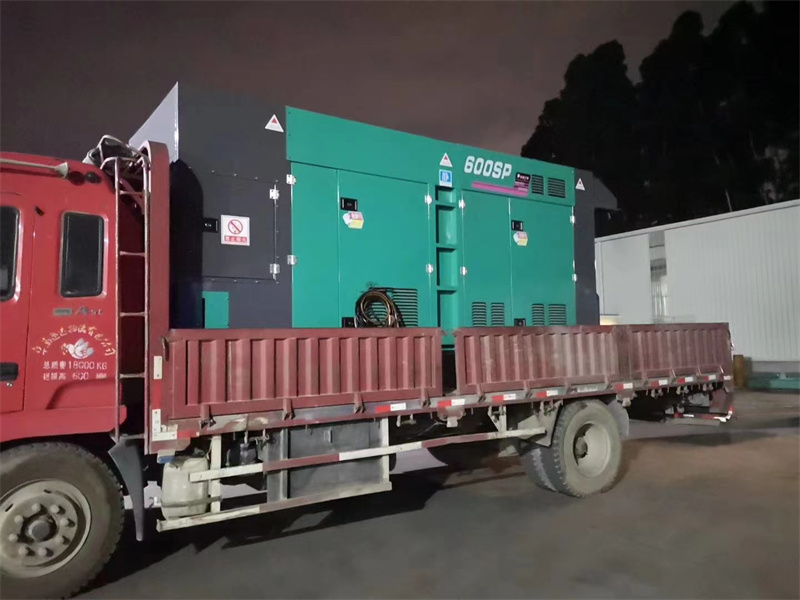 柴油发电机出租 进口发电机组租赁厂家