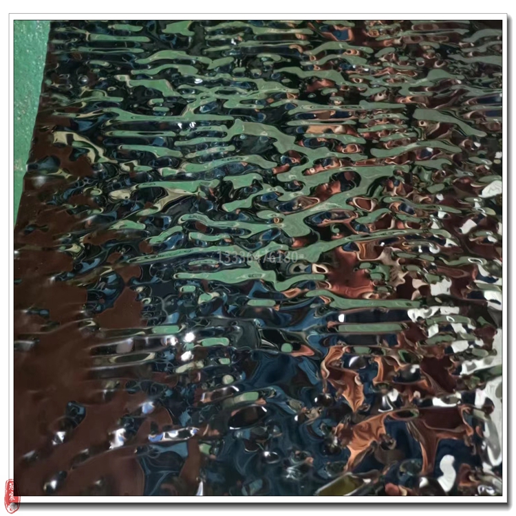 不锈钢镜面水波纹板生产厂家不锈钢水波纹板金属冲压水波虫子纹板