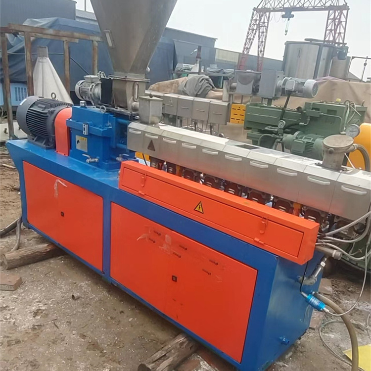 南京宝欧铭35双螺杆造粒机