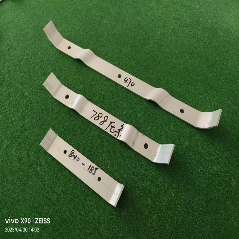 478屋面板铝合金抗风压条