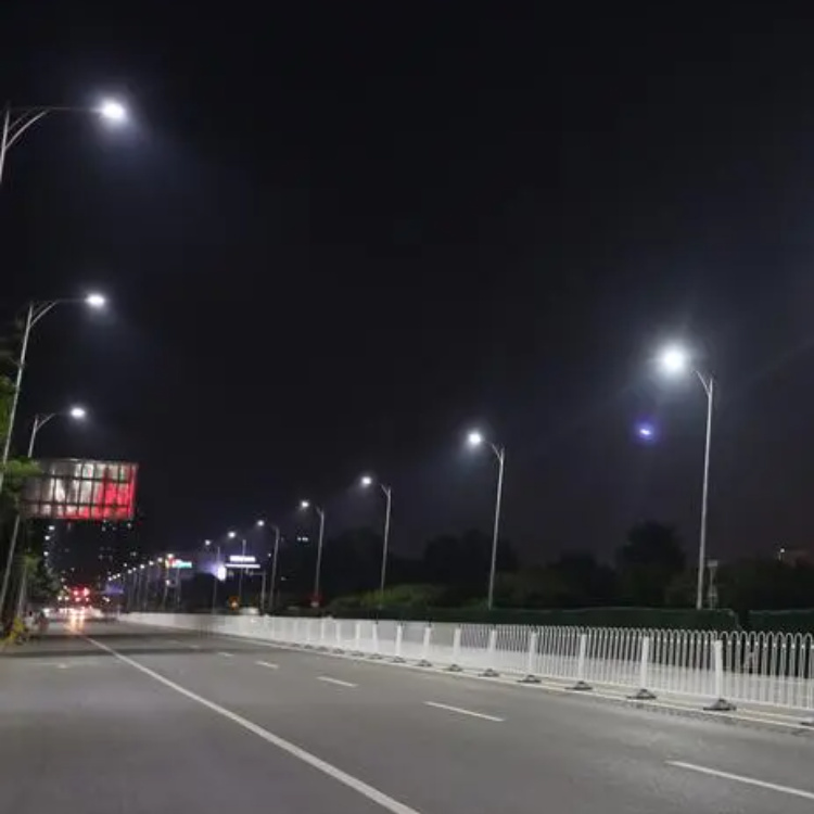 北京灯具 LED高光效市电路灯 一套也是批发价
