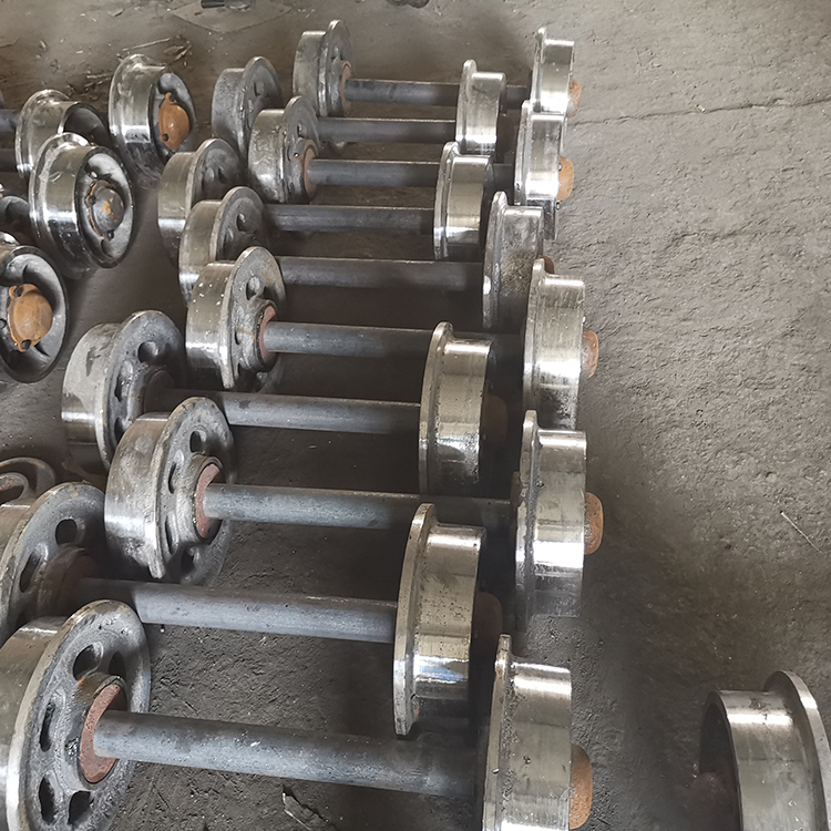 矿车轮 轮对 铸钢和铸铁两种 轨距直径支持定制