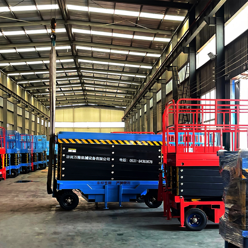 四轮移动剪叉式升降机 电动液压高空作业平台 登高车 厂房施工搬运升降平台