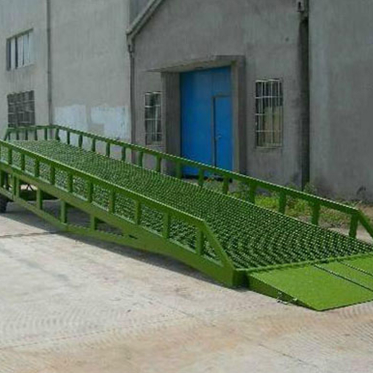 移动式液压登车桥 材质坚固耐用 适用性强