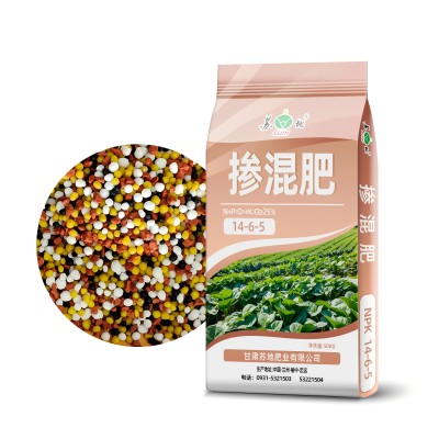大量水溶质掺混肥料NPK含量30-0-5 松土培肥 40KG