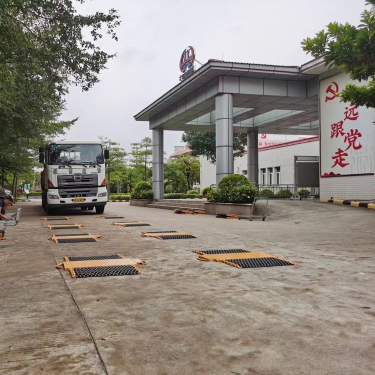 移动式超载电子地磅 无线汽车称重仪 路超称重仪 便携式
