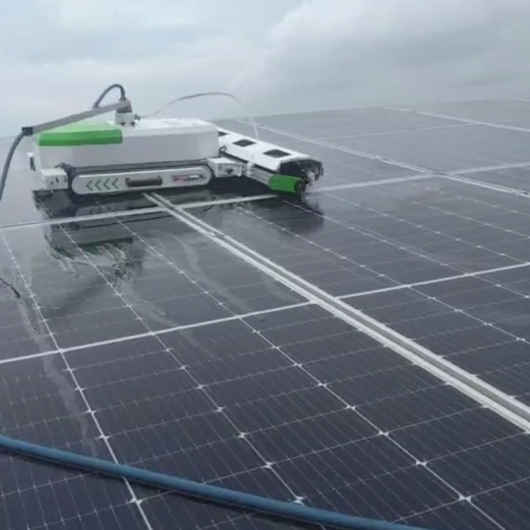 光伏清洗怎么收费 节省水资源