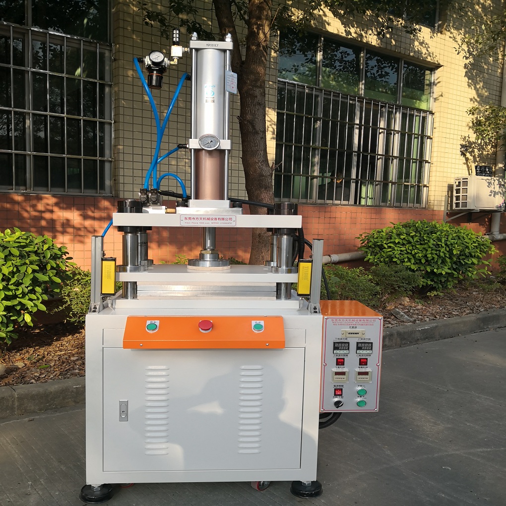 FT109E四柱型气动增压冲切机