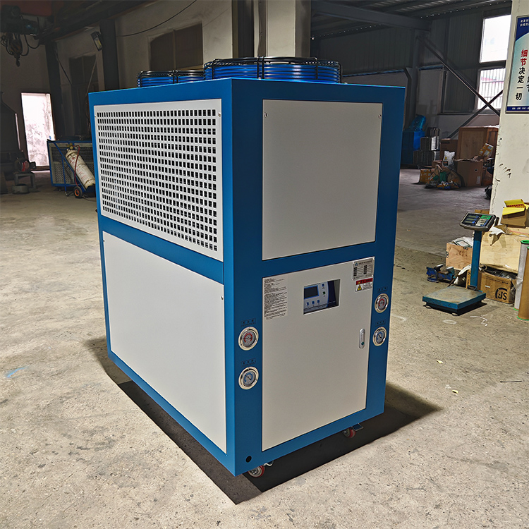 供应矿山设备油冷机，变压器冷油机，圆锥破碎机油冷机