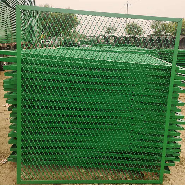 镀锌焊接护栏网  过街天桥防抛网美观实用钢板网防抛网