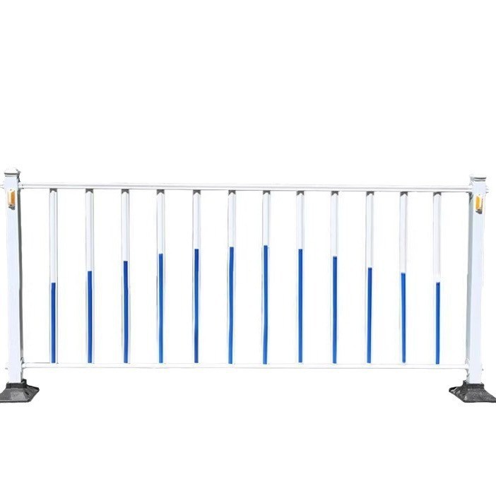 定制锌钢防护栏 行道路防撞护 中央道路护栏 防腐耐候性能佳