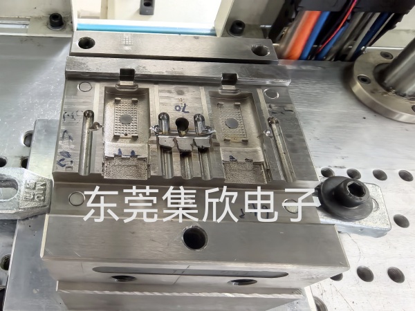 苹果头 线路板封装低压注塑模具