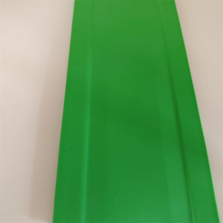 田实 77盖板 用于遮盖接线盒内的电线接头等 起到保护和绝缘作用