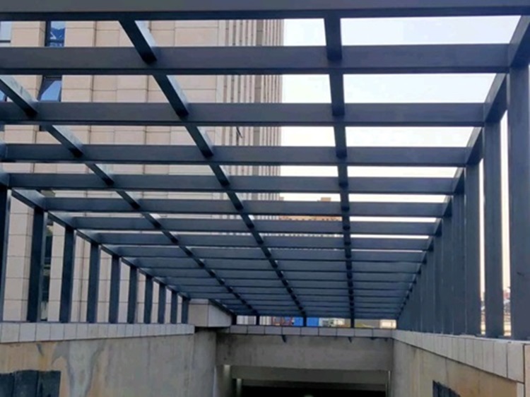 轻钢玻璃雨棚 楼顶玻璃雨棚 远洋恒大