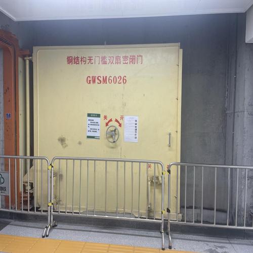 单双扇防护密闭门 支持定制 符合国标认证 高强度钢结构焊接 开启灵活