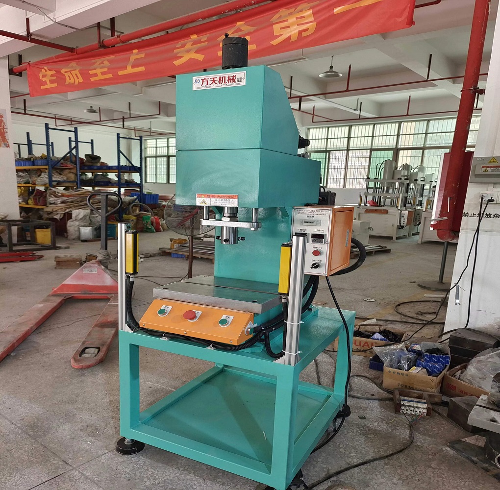 小型单臂油压机 大量现货全国包邮