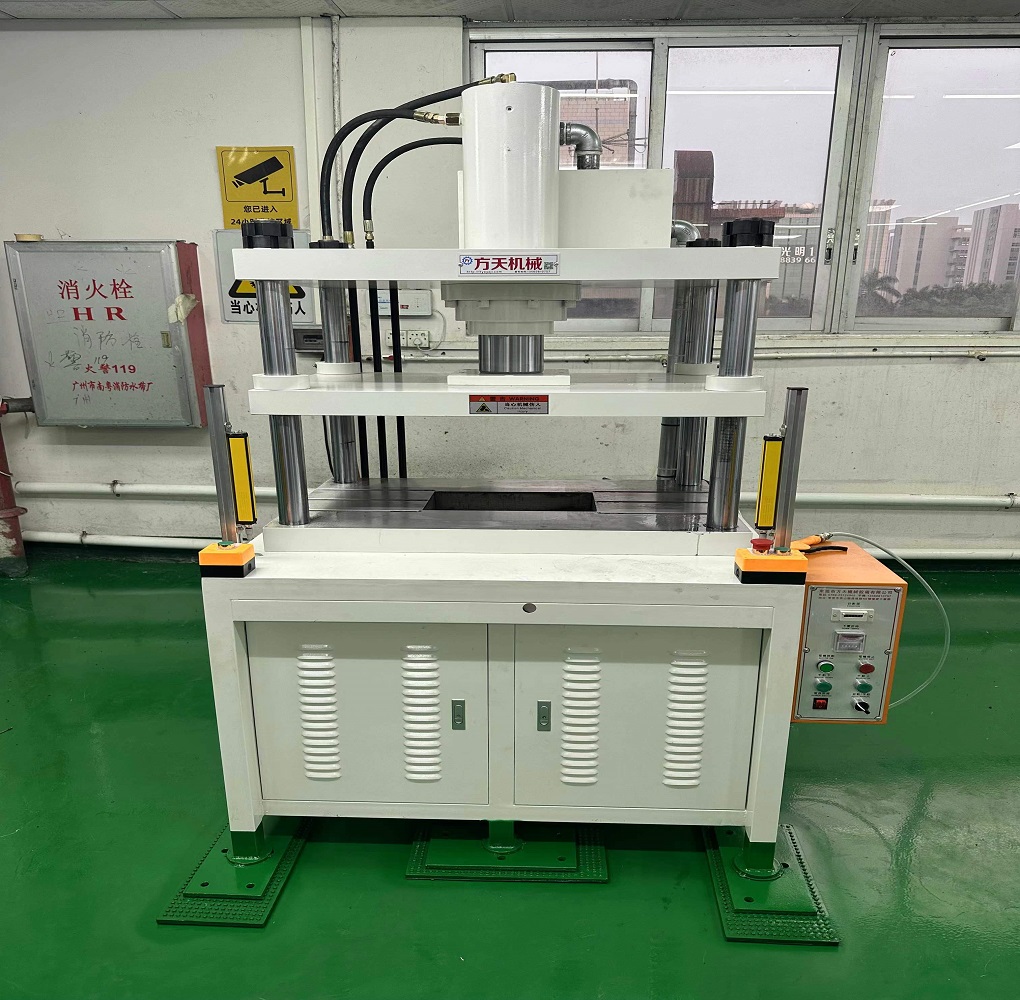 压铸件冲边机 20T四柱型工作台带吹废料 压铸产品水口披锋冲切适用