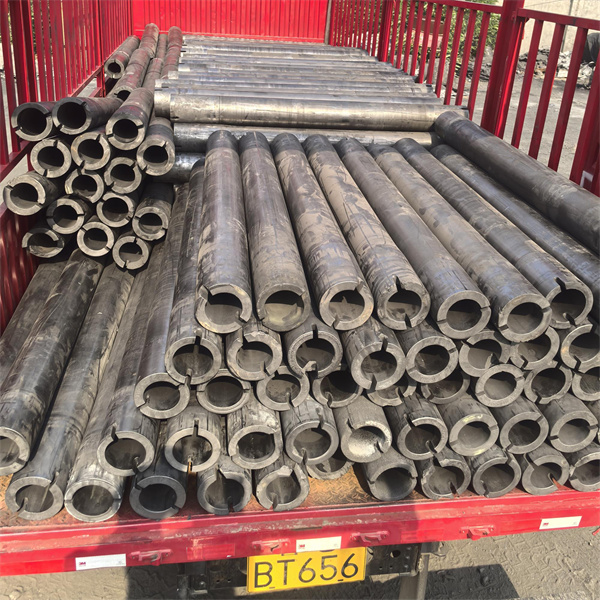 长期高价回收石墨碎 废石墨方 导电石墨电极 废旧石墨制品