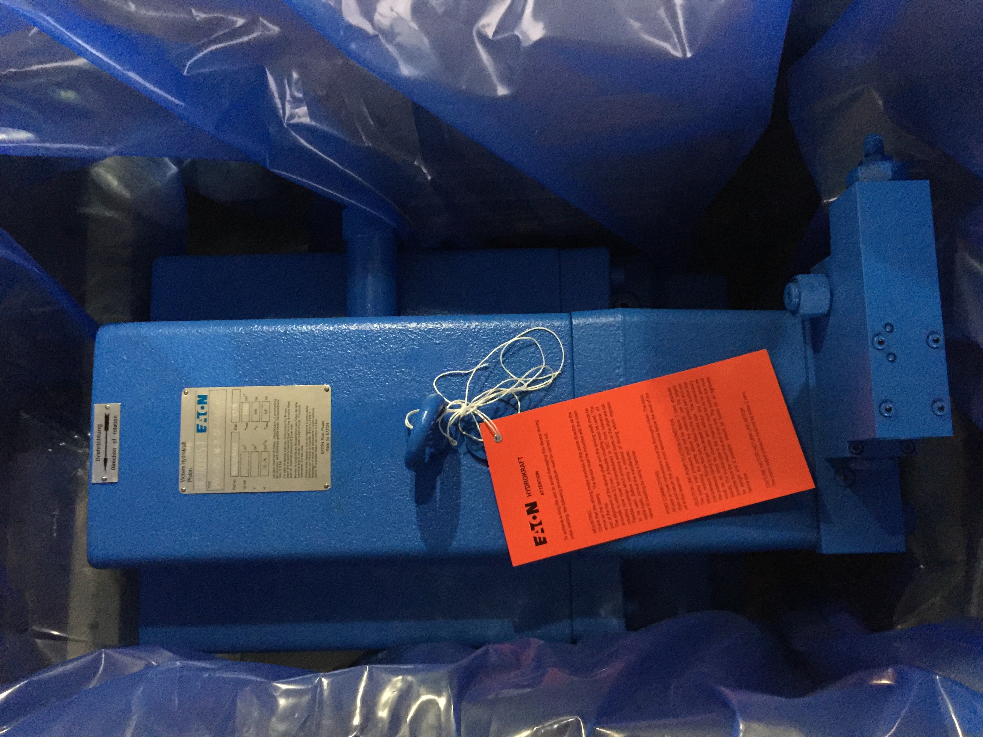 供应 威格士 柱塞泵 PVXS-250-M-R-DF-0000-000